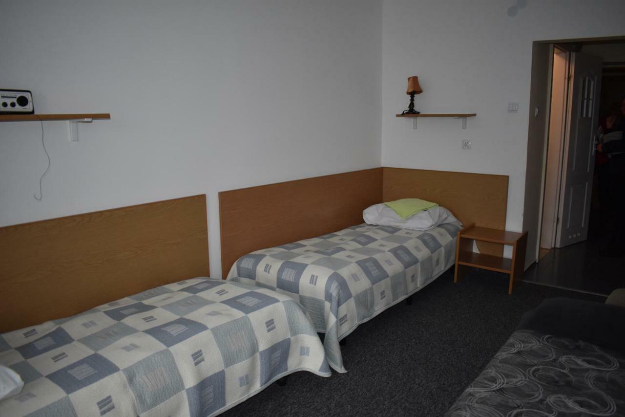 Hotel Osrodek Wypoczynkowy Ania Dźwirzyno Exterior foto